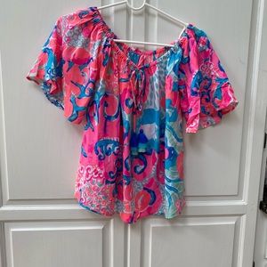 Lilly Pulitzer soft light weight blouse